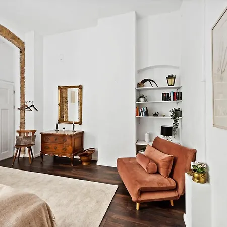 Apartment Arbio I Rustic Loft In Reuterkiez *