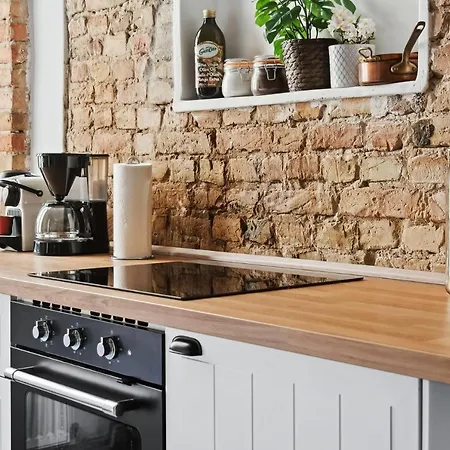Arbio I Rustic Loft In Reuterkiez Appartement Berlijn
