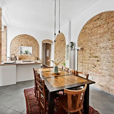 Arbio I Rustic Loft In Reuterkiez Berlijn