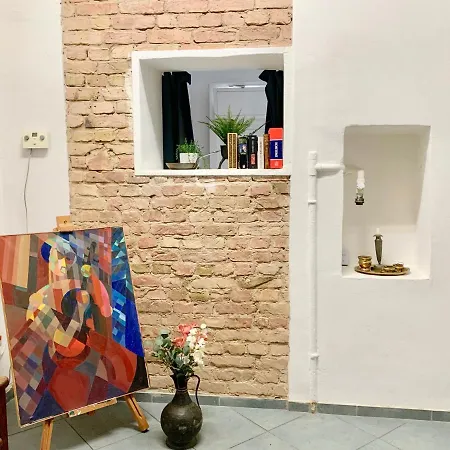 Apartment Arbio I Rustic Loft In Reuterkiez