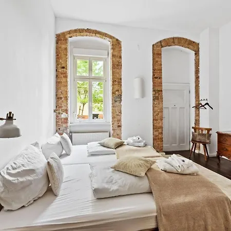 Arbio I Rustic Loft In Reuterkiez Apartment *